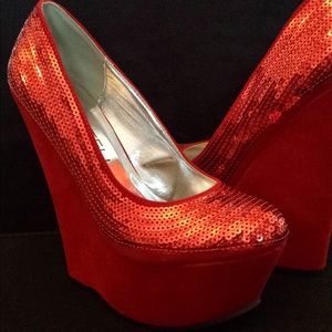 👠 🎃Red Sparkly Sequins Wedge Heels
